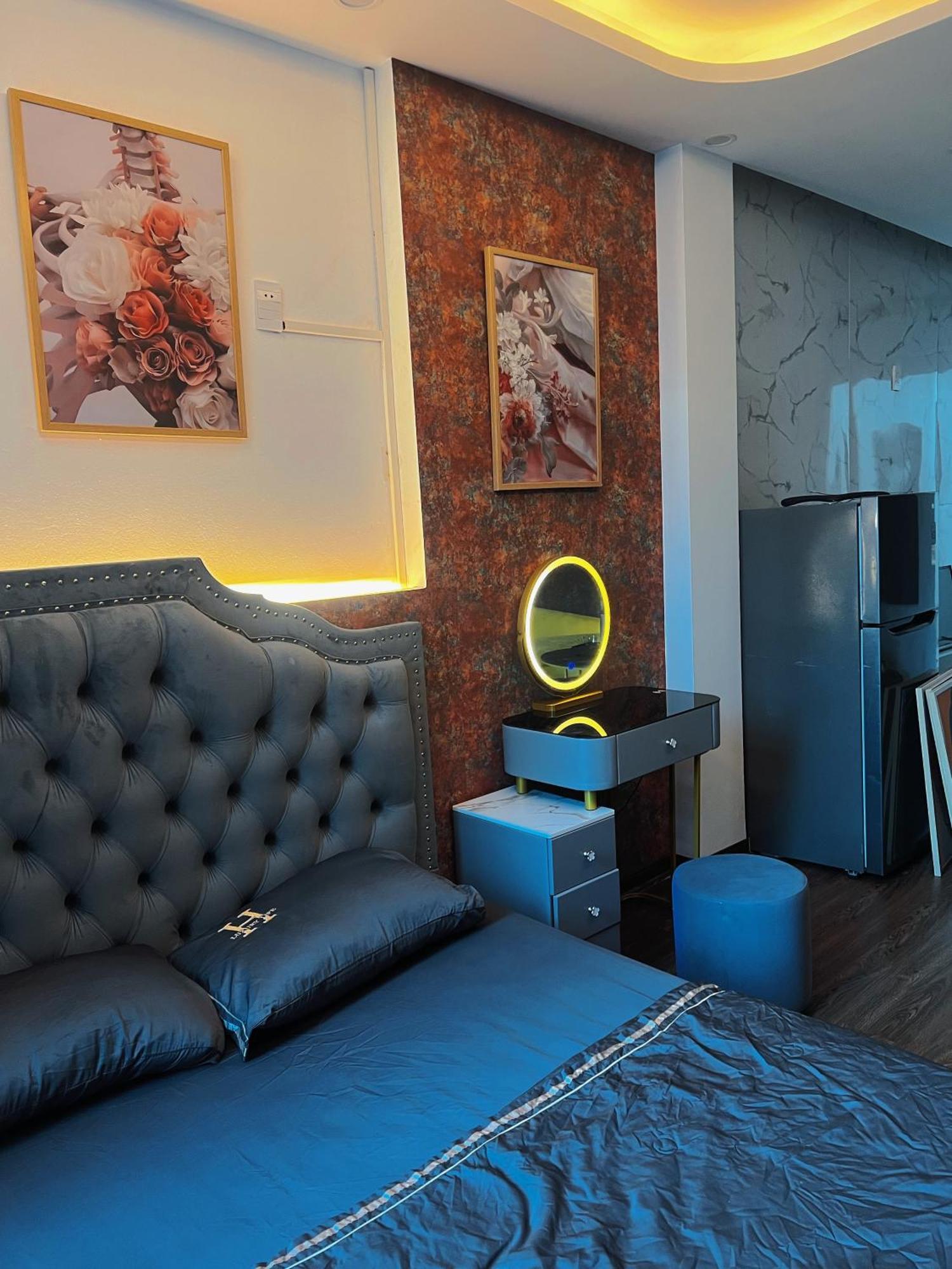 Venus Apartment Kham Thien Hanoi Exterior foto